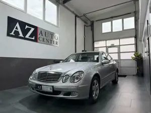 Mercedes-Benz E 240 Lim. Elegance Automatik/Xenon/1.Hand/Navi