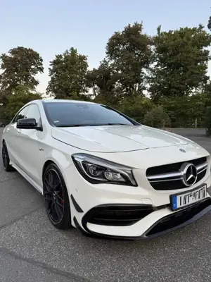Mercedes-Benz CLA 45 AMG Letzte Chance| Scheckheftgepflegt| Performance
