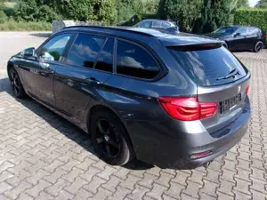 BMW 318 i  Touring Bild 4