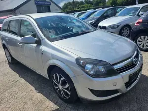 Opel Astra Caravan Diesel 1.7 CDTI DPF Bild 3