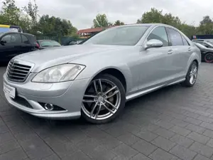 Mercedes-Benz S 500 4Matic *V8*AMG-OPTIK*NAVI*R-CAM*ACC*BT*