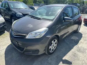 Toyota Yaris Cool/klima/euro5/achtfach Bereifung