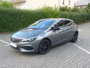 Opel Astra Elegance 1.2 Turbo