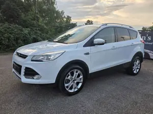 Ford Kuga 2.0 TDCI 4WD 4x4 Automatik Titanium Leder Navigati