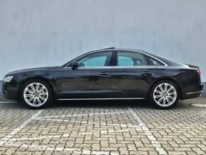 Audi A8 4.0 TFSI quattro*V8*20"*BOSE*Navi*LED*Schiebedach* Bild 2