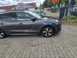 Ford Focus 1.0 EcoBoost Hybrid Aut. ACTIVE X Bild 4