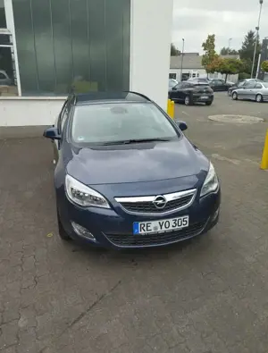 Opel Astra 1.6 Sports Tourer Design Edition