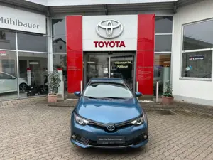 Toyota Auris 1,8 Hybrid Team D