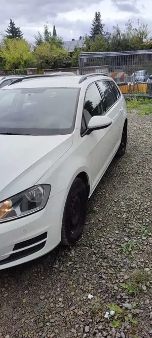 Volkswagen Golf 1.6 TDI 4Motion BlueMotion Technology Lounge Bild 5