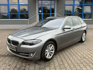 BMW 520 Baureihe 5 Touring 520d--NAVI-Sportf.-Kamera