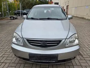 Kia Carens 2.0 16V EX Van