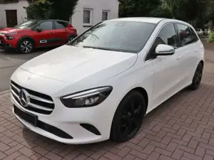 Mercedes-Benz B 200 Progressive, DCT 7 Gang, Navi, AHK abnehmbar...