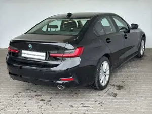 BMW 320 e Lim. Advantage Navi.LED.DriveAs.PDCv+h.DAB Bild 4