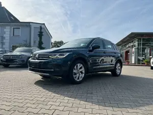 Volkswagen Tiguan 2.0 TDI Elegance 4Motion *LED Navi Leder*