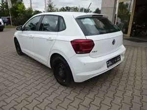 Volkswagen Polo 65PS CL Klima Tempomat SHZ Bild 4