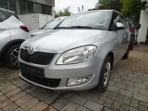 Skoda Fabia Ambition-Klima-4 Tür-FZR-1Hand-145TKM-USW...