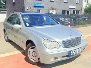 Mercedes-Benz C 200 KOMPRESSOR 1.Hand Orig. 56 tkm Klima