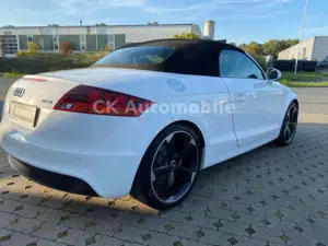Audi TT 1.8 TFSI Roadster S-Line/Navi/Bi-Xenon/PDC Bild 5