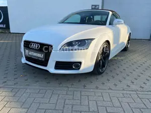 Audi TT 1.8 TFSI Roadster S-Line/Navi/Bi-Xenon/PDC Bild 1