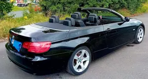 BMW 325 325i Cabrio - all black - AHK - Soundsystem Bild 3