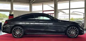 Mercedes-Benz C 300 AMG Night Paket Lane Panno RFK SHZ Bild 2