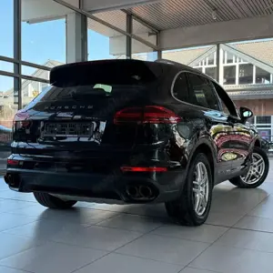 Porsche Cayenne Diesel/PANORAMA/KAMERA/BOSE/SCHECKHEFT Bild 5