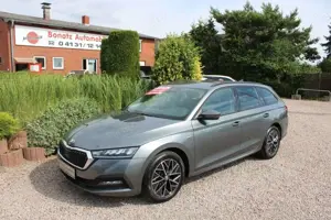 Skoda Octavia Kbi 2.0 TDI DSG Clever *AHK,APP,SHZ,Klimatr,LED*