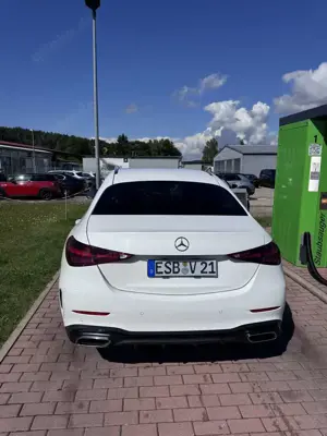 Mercedes-Benz C 200 C-Klasse 9G-TRONIC AMG Line Bild 5