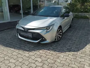 Toyota Corolla 2.0 Hybrid Team Deutschland Bild 2