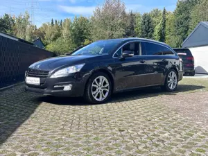 Peugeot 508 Allure*Navi*Panorama*AHK*Leder*SHZ*Scheckheft*Voll