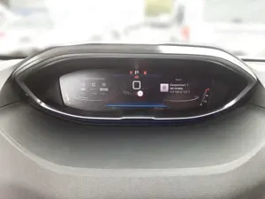 Peugeot 5008 1.2 PureTech 130 Allure Pack ACC KeyLess LM Bild 5