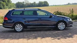 Volkswagen Passat Variant Comfortline BMT 2.0l TDI 140PS DSG MFL PDC SHZ GRA Bild 2