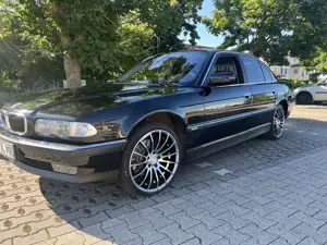BMW 735 i M Ausstattung