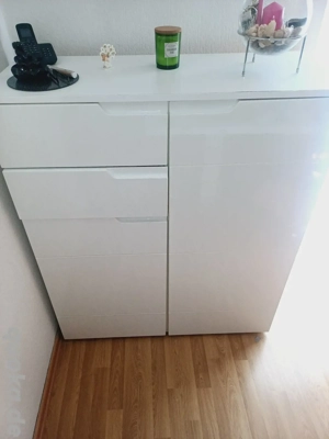 Verkaufe eine gut erhaltene Kommode Farbe weiß