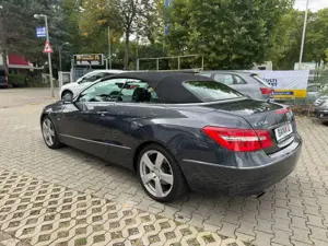 Mercedes-Benz E 250 E 250 CGI BlueEfficiency/CABRIO/KLIMA/PDF/ Bild 4