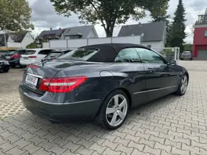 Mercedes-Benz E 250 E 250 CGI BlueEfficiency/CABRIO/KLIMA/PDF/ Bild 3