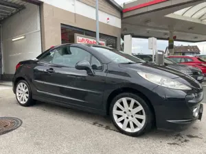 Peugeot 207 207 CC 120 VTi Filou Bild 2