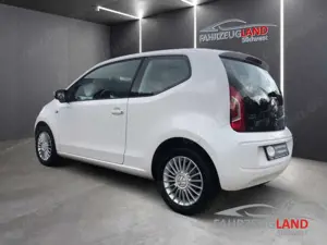Volkswagen up! high 1.0 el. Pano Navi Klima Cool  Sound Paket Ea Bild 4