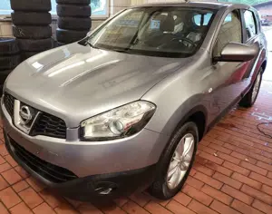 Nissan Qashqai 2.0 dCi 4 x DPF Aut. acenta