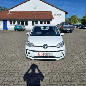 Volkswagen up! 1.0 Kamera Spurhalte DAB PDC Winterpaket Bild 4