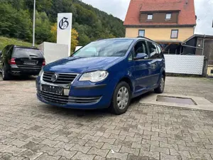 Volkswagen Touran Conceptline super Zustand wenig KM Service neu Bild 3