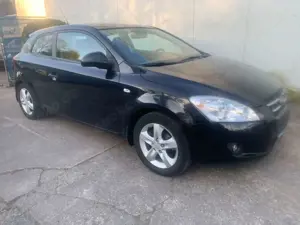 Kia Ceed / cee'd LX 2. Hand top Zustand Klima ZV etc