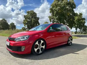 Volkswagen Golf GTI 2.0