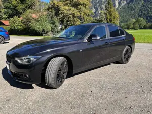 BMW 320 X Drive Advantage Automatik Bild 2