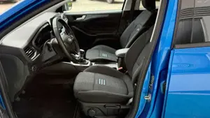 Ford Focus EcoBoost Active m. Ford Navi SYNC 4 Freispr... Bild 3