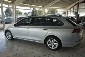 Volkswagen Golf Variant GOLF VARIANT 1,5 TSI DSG NAVI AHK PDC ACC Bild 3