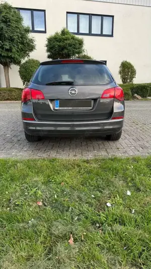 Opel Astra 1.6 CDTI DPF ecoFLEX Sports TourerStart/Stop Editi Bild 5