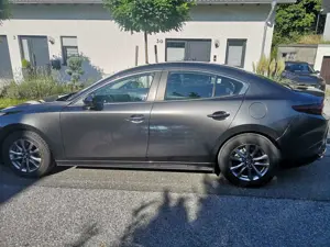 Mazda 3 Fastback 2.0 Liter Bild 3