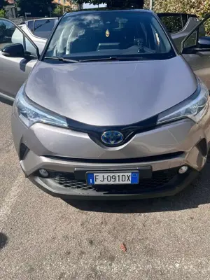 Toyota C-HR 1.8h Style 2wd e-cvt