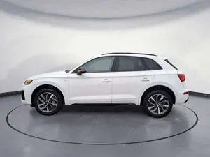 Audi Q5 40 TFSI quattro S-tronic S-Line Business Navi Bild 3